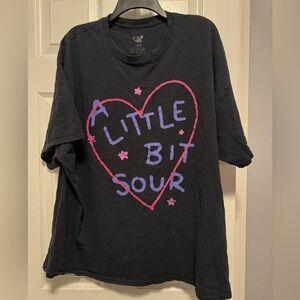 Olivia Rodrigo 2022 concert tee